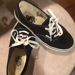 Vans - women’s US 7